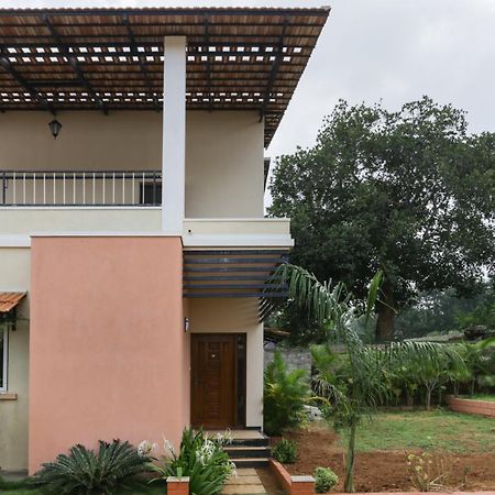 Treebo Laa Gardenia Resort, Nilavoor Lake เยลาคีรี ภายนอก รูปภาพ