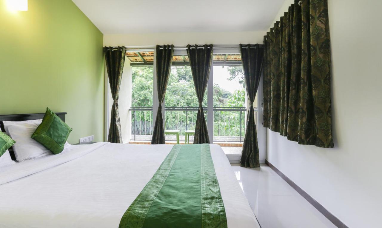 Treebo Laa Gardenia Resort, Nilavoor Lake เยลาคีรี ภายนอก รูปภาพ